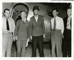 Photograph of Howard Hughes, Tom Thurlow, Harry Connor, Richard Staddart, and Dale Powers, New York, July 4, 1938