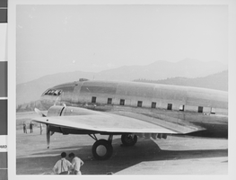 Photograph of Howard Hughes's plane, circa late 1930s