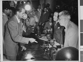 Photograph of Howard Hughes at hearing, Washington, August 07, 1947