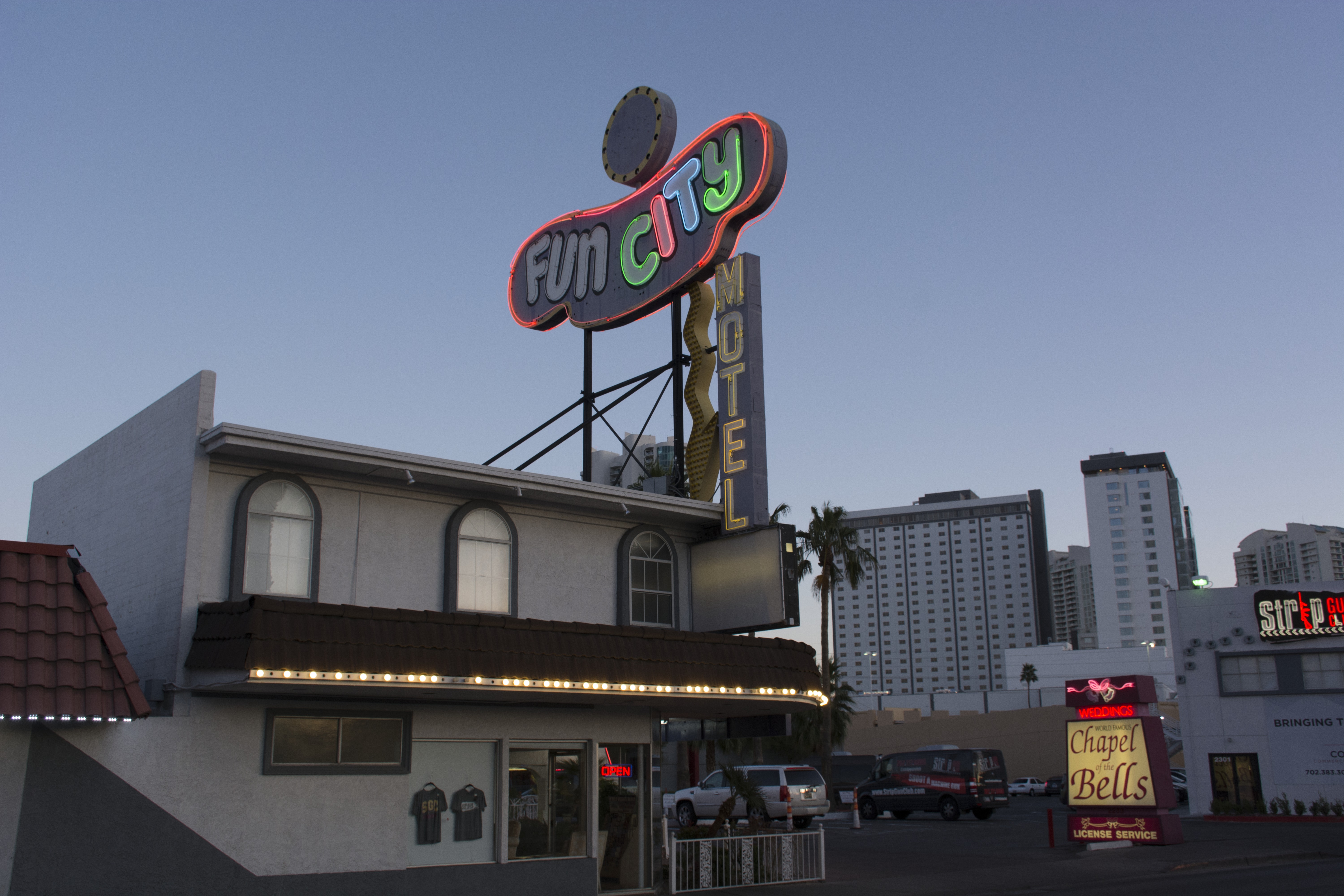 Photographs of Fun City Motel, Las Vegas (Nev.), March 1, 2017