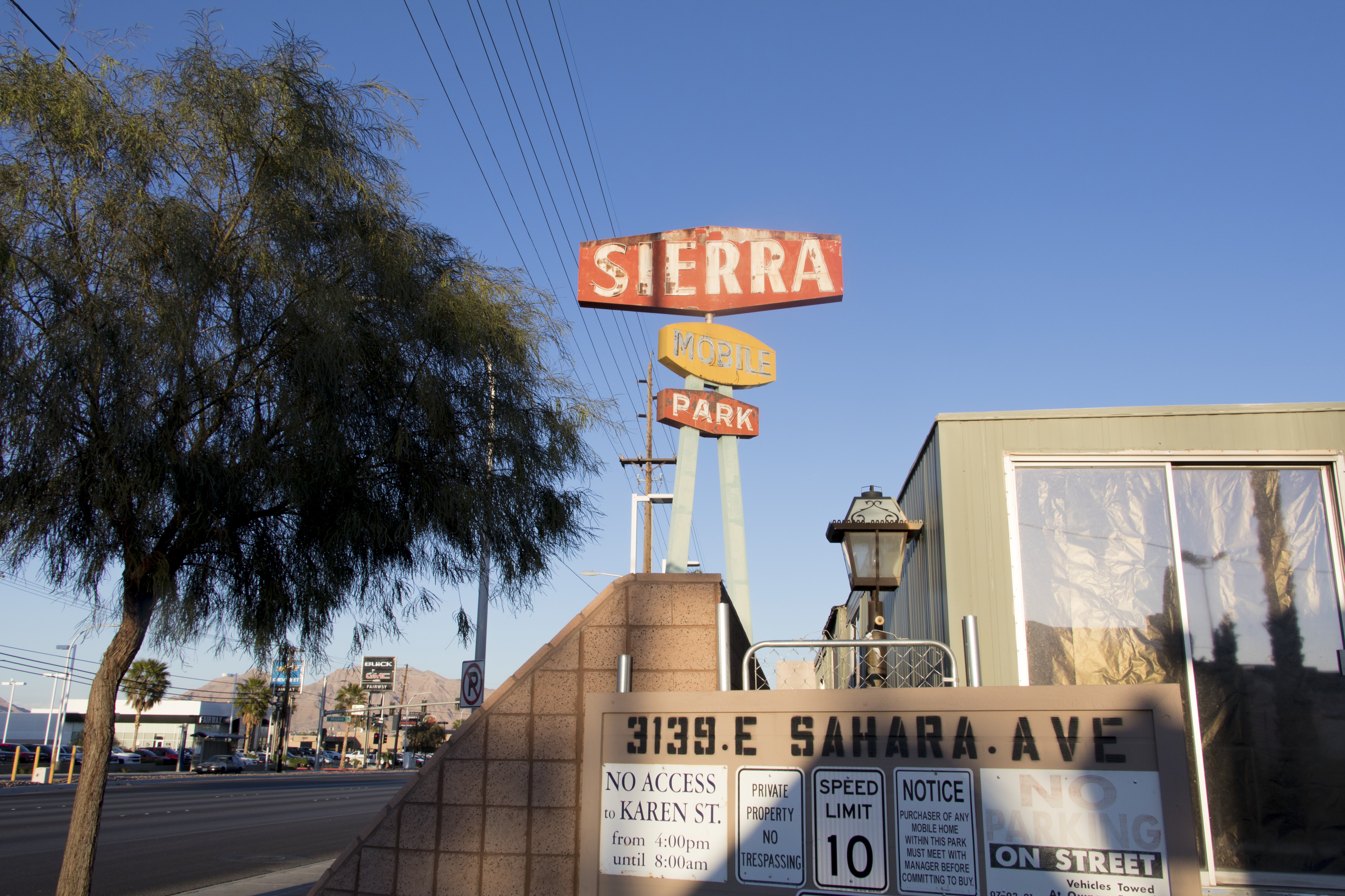 Photographs of Sierra Mobile Home Park sign, Las Vegas (Nev.), March 3, 2017