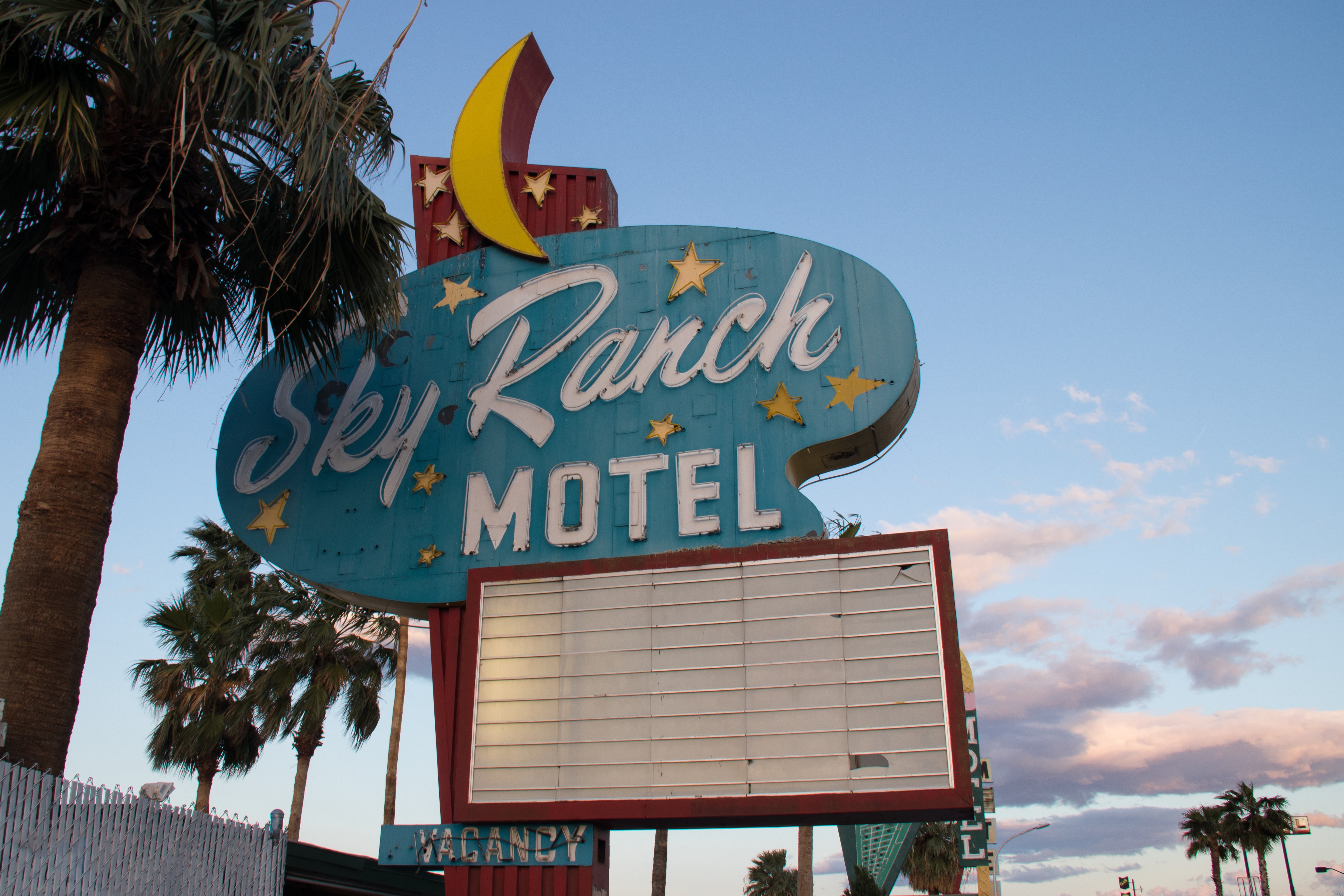 Photographs of Sky Ranch Motel sign, Las Vegas (Nev.), April 18, 2017