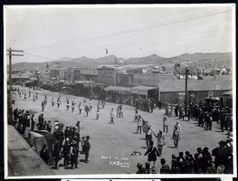 Photograph of an Independence Day parade, Tonopah (Nev.), July 4, 1903