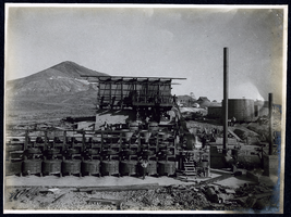 Photograph of Midway Mill construction, Tonopah (Nev.), early 1900s
