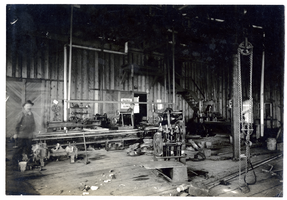 Photograph of workshop machinery, Goldfield (Nev.), early 1900s