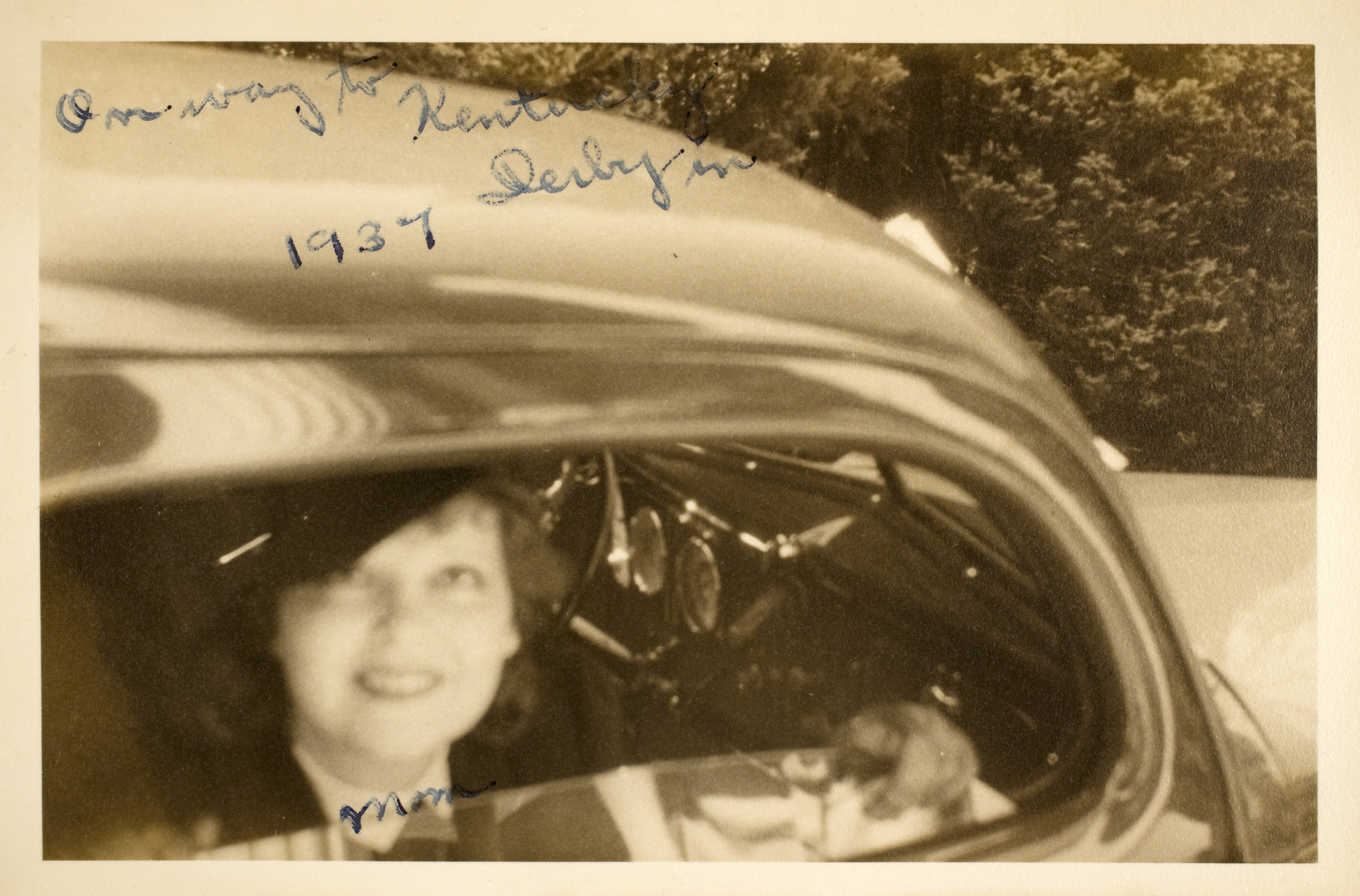 Clara Bow on way to Kentucky Derby: photographic print