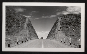 Photograph of the Boulder Highway between Boulder City, Nevada, and Kingman, Arizona, circa 1935