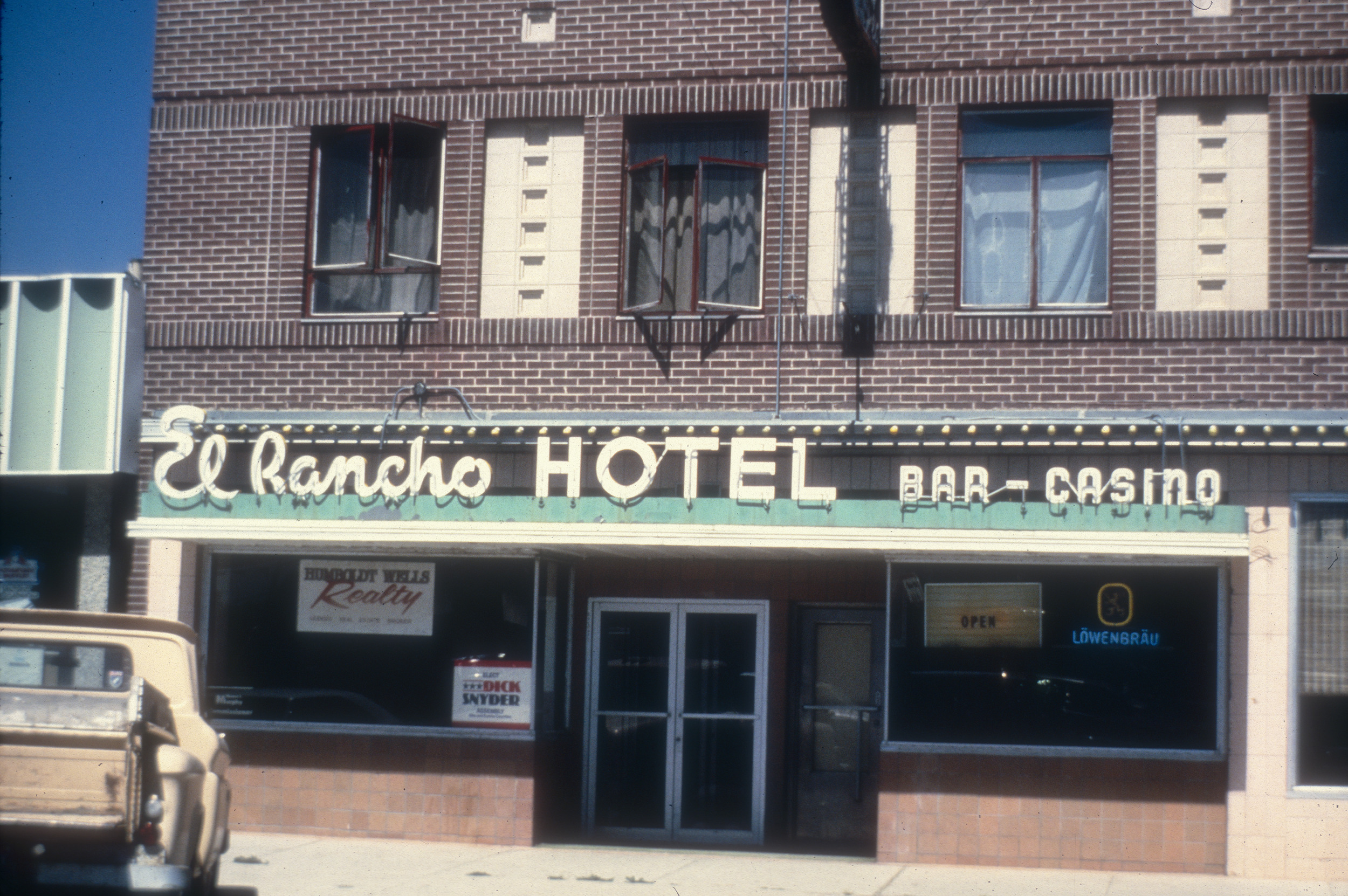 Slide of the El Rancho Hotel, Wells, Nevada, 1986