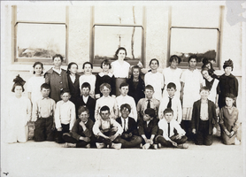 Photograph of Olive Lake's fourth grade class, Las Vegas, 1918