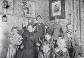 Photograph of the Lake Family, Ontario, Canada, 1900