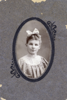 Photograph of Florence Squires, circa early 1900s