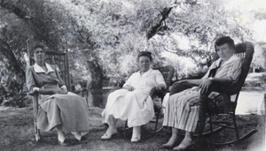 Photograph of Alice MacFarland, Delphine Squires, and Edna Johnson at Indian Springs Ranch, Nevada, circa early 1900s