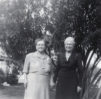 Photograph of Delphine Squires and Alice MacFarland, Indian Springs Ranch, Nevada, 1947