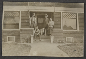 Photograph of Harold Stocker with his family, Los Angeles, circa 1906-1910