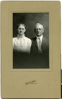 Photograph of Mary Ellen and J. E. Hubbard, circa 1910s