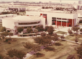 Aerial photograph of the James R. Dickinson Library, University of Nevada, Las Vegas, 1981