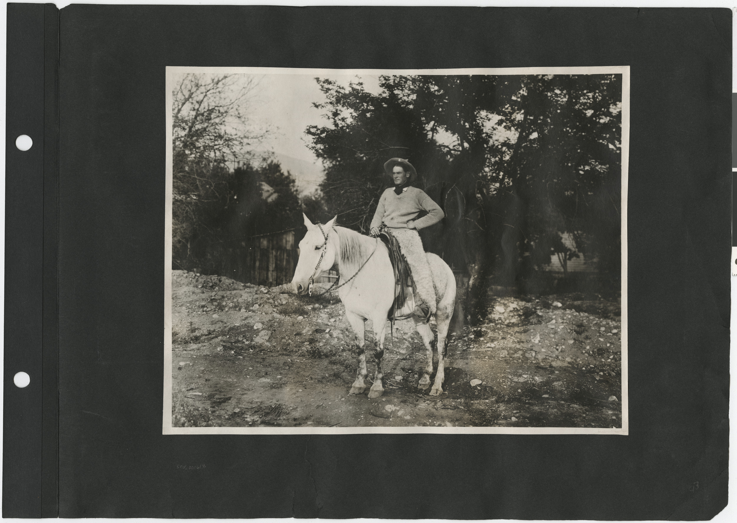 Photograph album 2, Ferron-Bracken Collection, circa 1905-1935, page 31