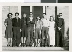Photograph of Elton Garrett and students, Boulder City, Nevada, circa 1940s