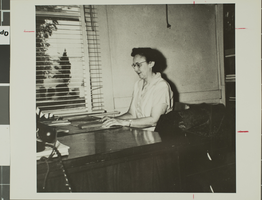 Photograph of Reba McKinster, Las Vegas, circa 1940