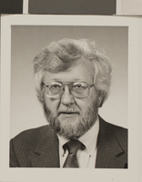 Photograph of Dr. William R. Wells, University of Nevada, Las Vegas, 1986