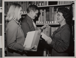 Photograph of Hal Erickson and others, University of Nevada, Las Vegas, 1974