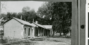 Photograph of a ranch house, circa early 1900s