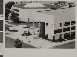 Photograph of James R. Dickinson Library, University of Nevada, Las Vegas, 1983