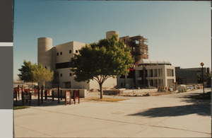 Photograph of the Rod Lee Bigelow Health Sciences building, University of Nevada, Las Vegas, circa 1991-1992