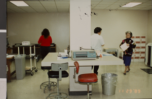Photograph of people in a classroom, University of Nevada, Las Vegas, circa 1991-1992