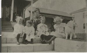 Photograph of the Henderson family, San Bernardino (Calif.), 1875-1905
