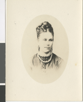 Photograph of Nanniette Spencer, late 1800s-early 1900s