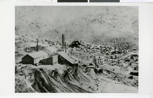 Photograph of a mining camp and a mill in Pioche (Nev.), circa 1916