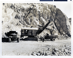 Photograph of construction equipment, Hoover Dam, March 18, 1932