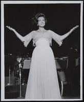 Singer Kay Starr performing at the Sands Hotel: photographs