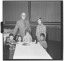 Photograph of Temple Beth Sholom Preschool family, 1970s