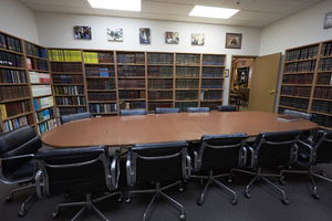 Photograph of library at the Chabad of Las Vegas, Las Vegas (Nev.), September 22, 2016