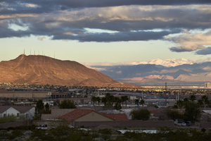 Black Mountain and Mission Hills neighborhood, Henderson, Nevada: digital photograph