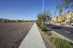 Walkway along Cadence View Way, Henderson, Nevada: digital photograph