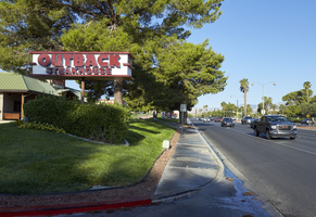 Sidewalks along West Sahara Avenue in The Lakes development, Las Vegas, Nevada: digital photograph