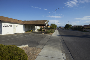 Different development pattern on South Torrey Pines Drive, Las Vegas, Nevada: digital photograph