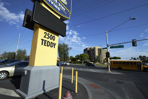 Teddy Drive at West Sahara Avenue looking west, Las Vegas, Nevada: digital photograph