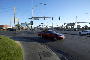 East Sahara Avenue and Maryland Parkway traffic and pedestrians, Las Vegas, Nevada: digital photograph