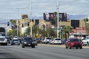 Traffic on East Sahara Avenue east of Maryland Parkway looking west, Las Vegas, Nevada: digital photograph