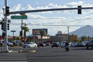Traffic at the intersection of Boulder Highway / Fremont Street near East Sahara Avenue looking north, Las Vegas, Nevada: digital photograph