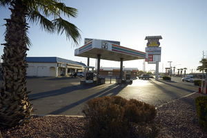 7-11 gas station and convenance store on West Sahara Avenue and Jones Boulevard, looking east, Las Vegas, Nevada: digital photograph