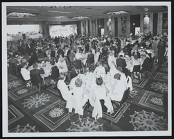 View of a dinner to honor R.G. Zack Taylor: photographic print