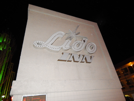 Lido Inn mounted sign, Reno, Nevada: photographic print