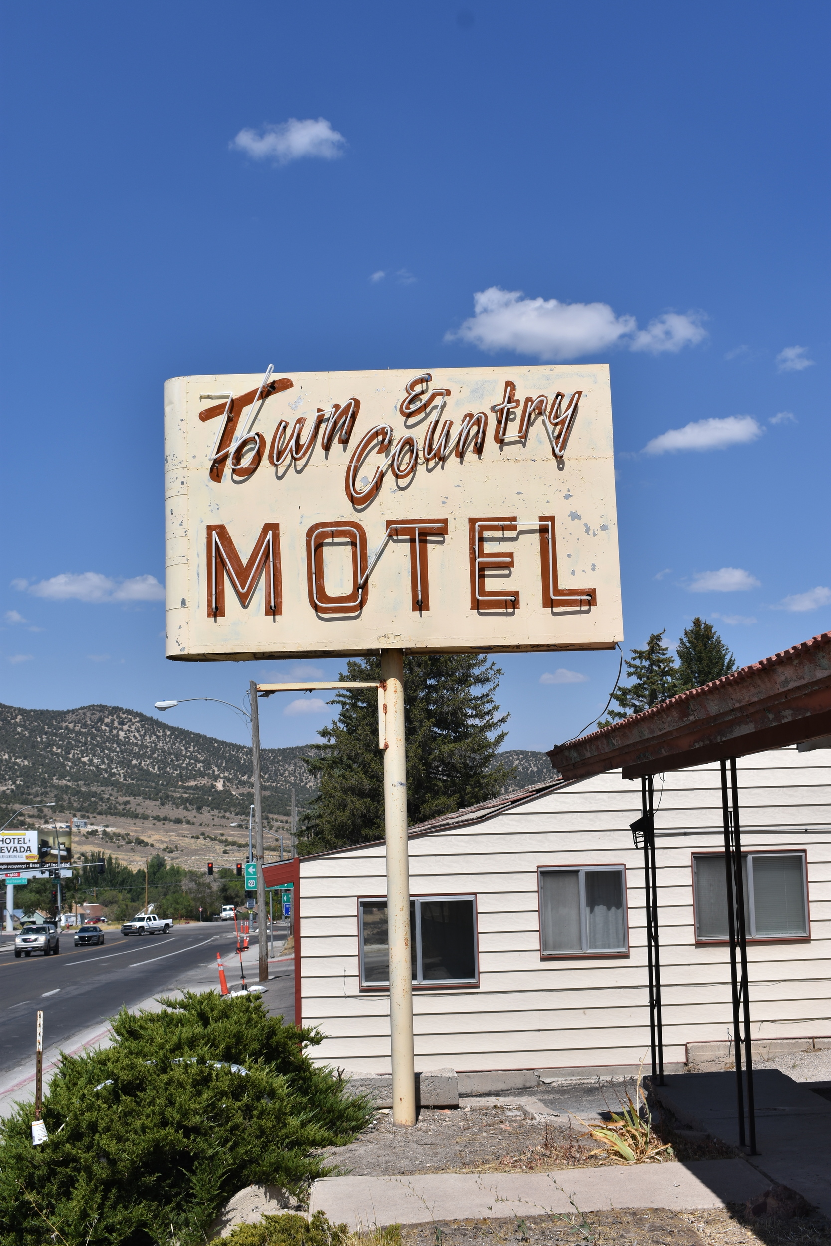 Town and Country Motel mounted sign, Ely, Nevada