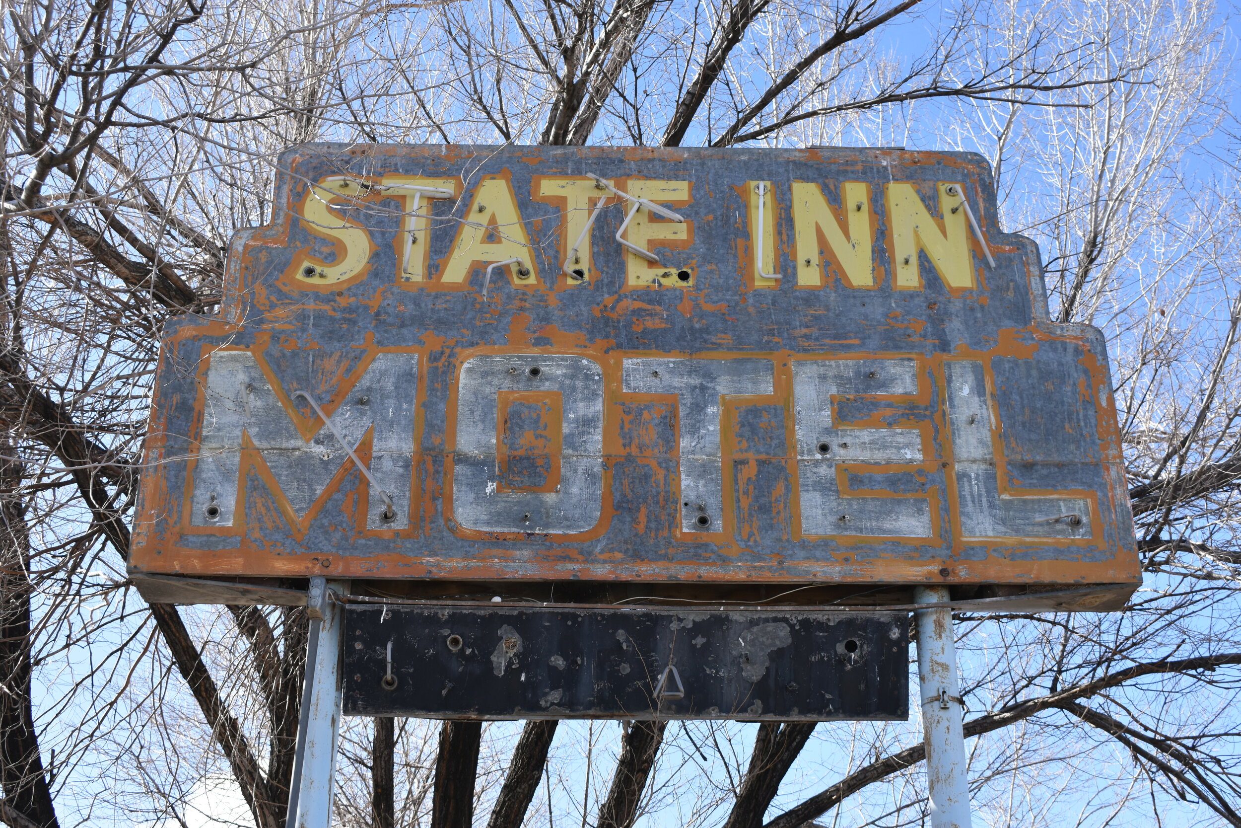 State Inn Motel double mounted sign, Carlin, Nevada