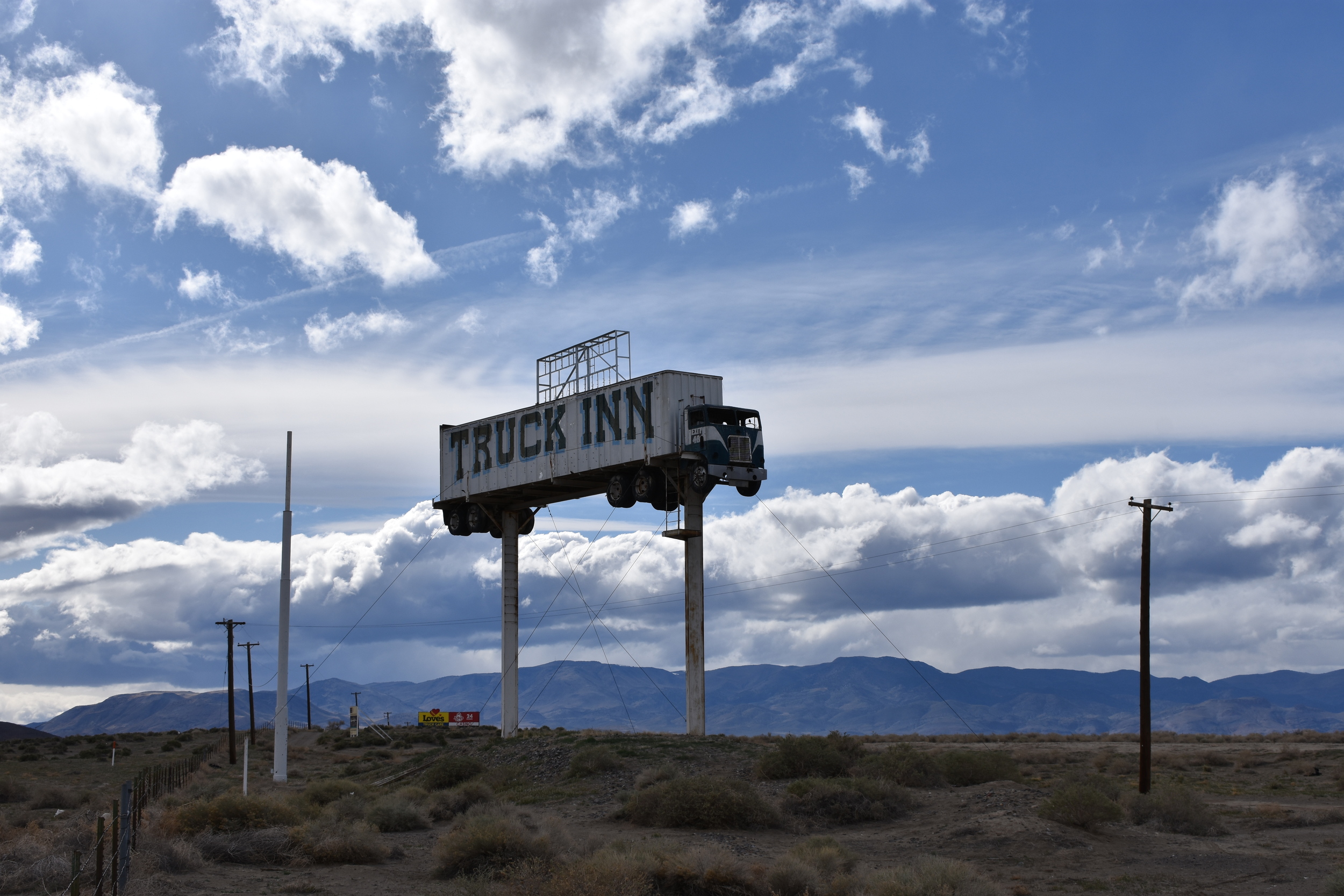Truck Inn double mounted sign, Fernley, Nevada